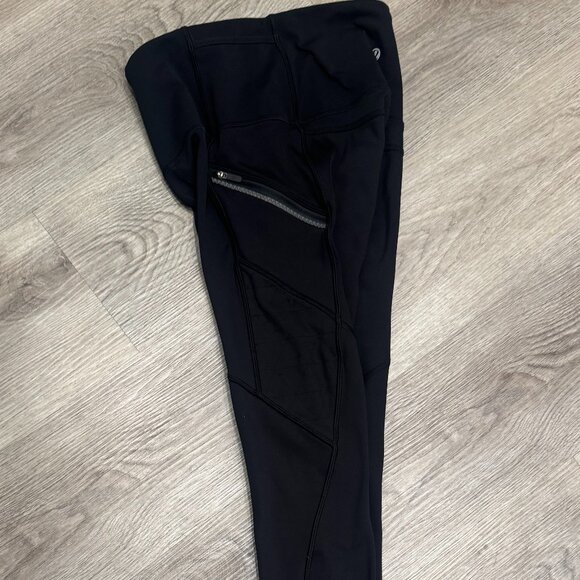 Lululemon leggings with 2 side pockets - size 4 - Picture 5 of 8